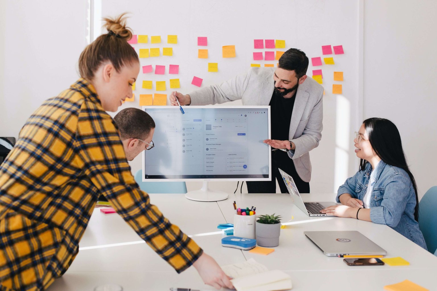 How to Choose Help Desk Software